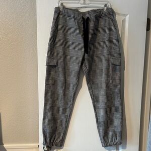 Woman’s Gray Plaid Jogger Pants with Drawstring